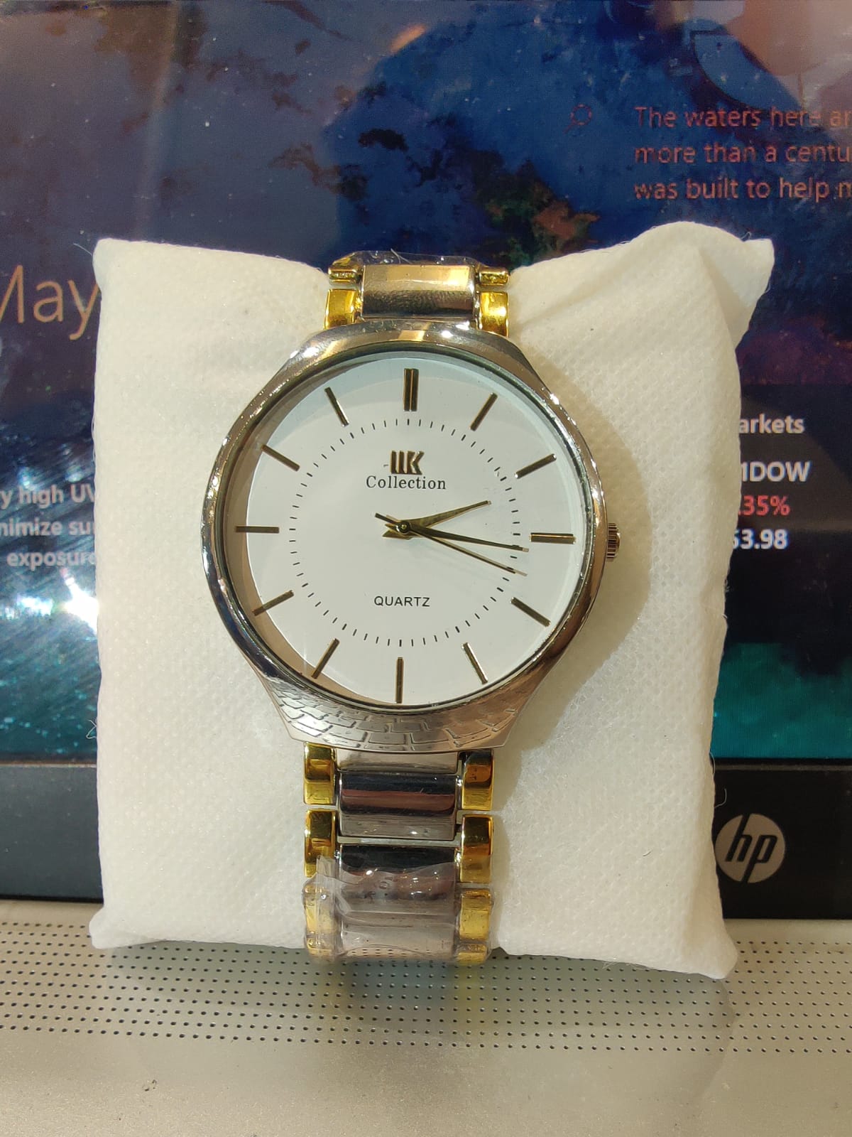 Couple Watch Set – Silver & Gold | Quartz Movement | Gift for Him & Her