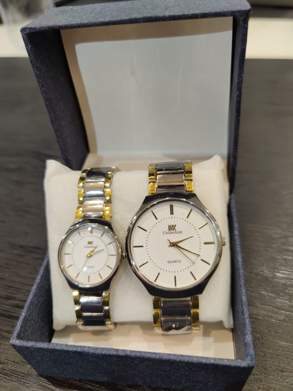 Couple Watch Set – Silver & Gold | Quartz Movement | Gift for Him & Her