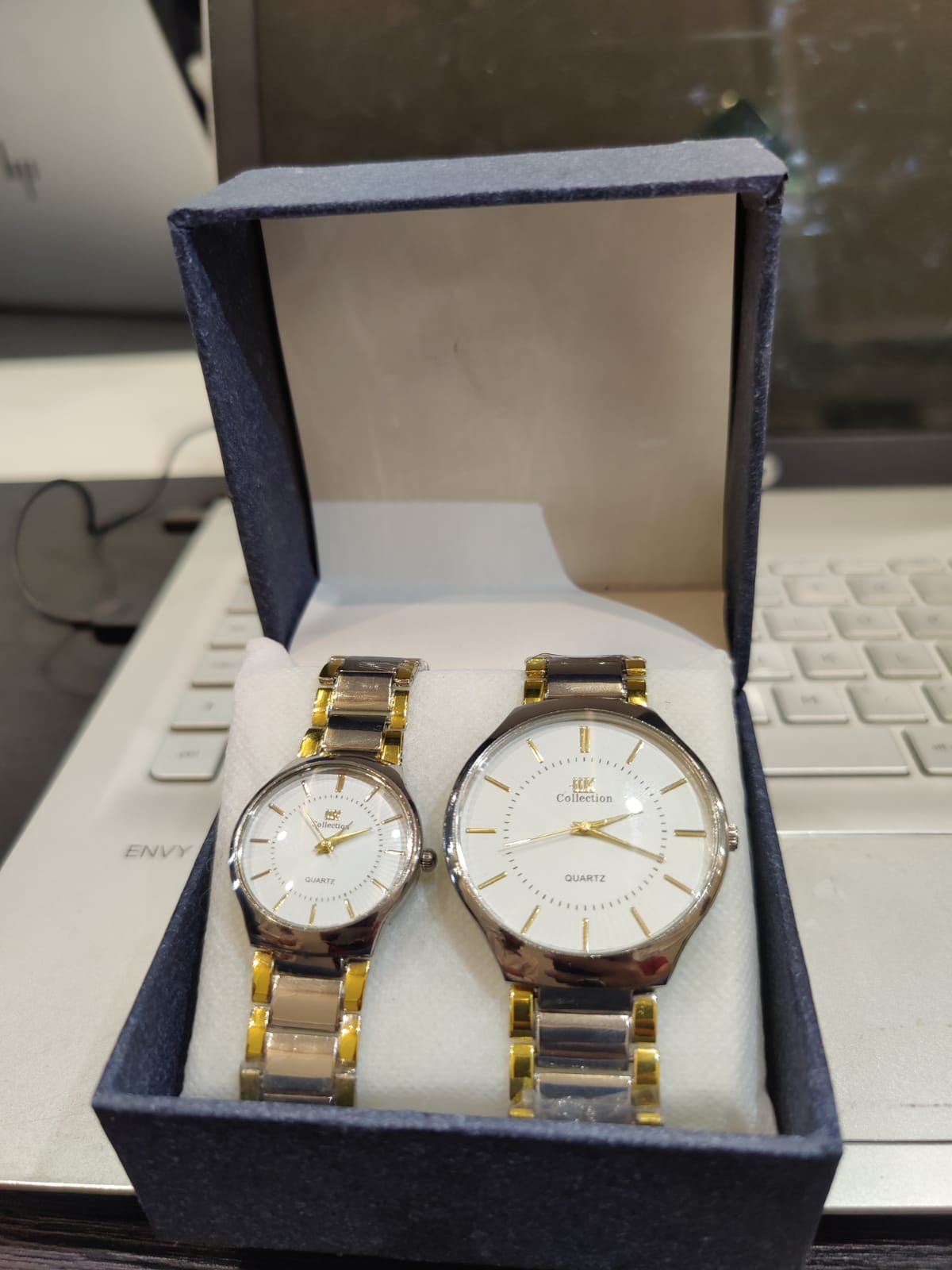 Couple Watch Set – Silver & Gold | Quartz Movement | Gift for Him & Her